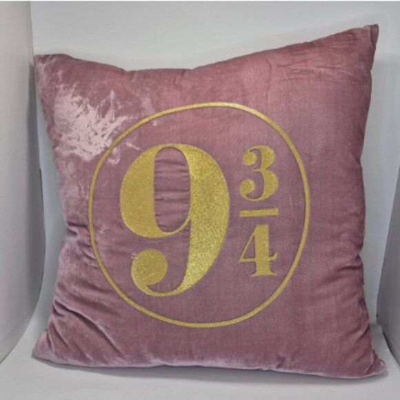 2020 Pottery Barn Teen HARRY POTTER Platform 9 3/4 Pillow Cover And Insert 16x16 - Picture 1 of 8